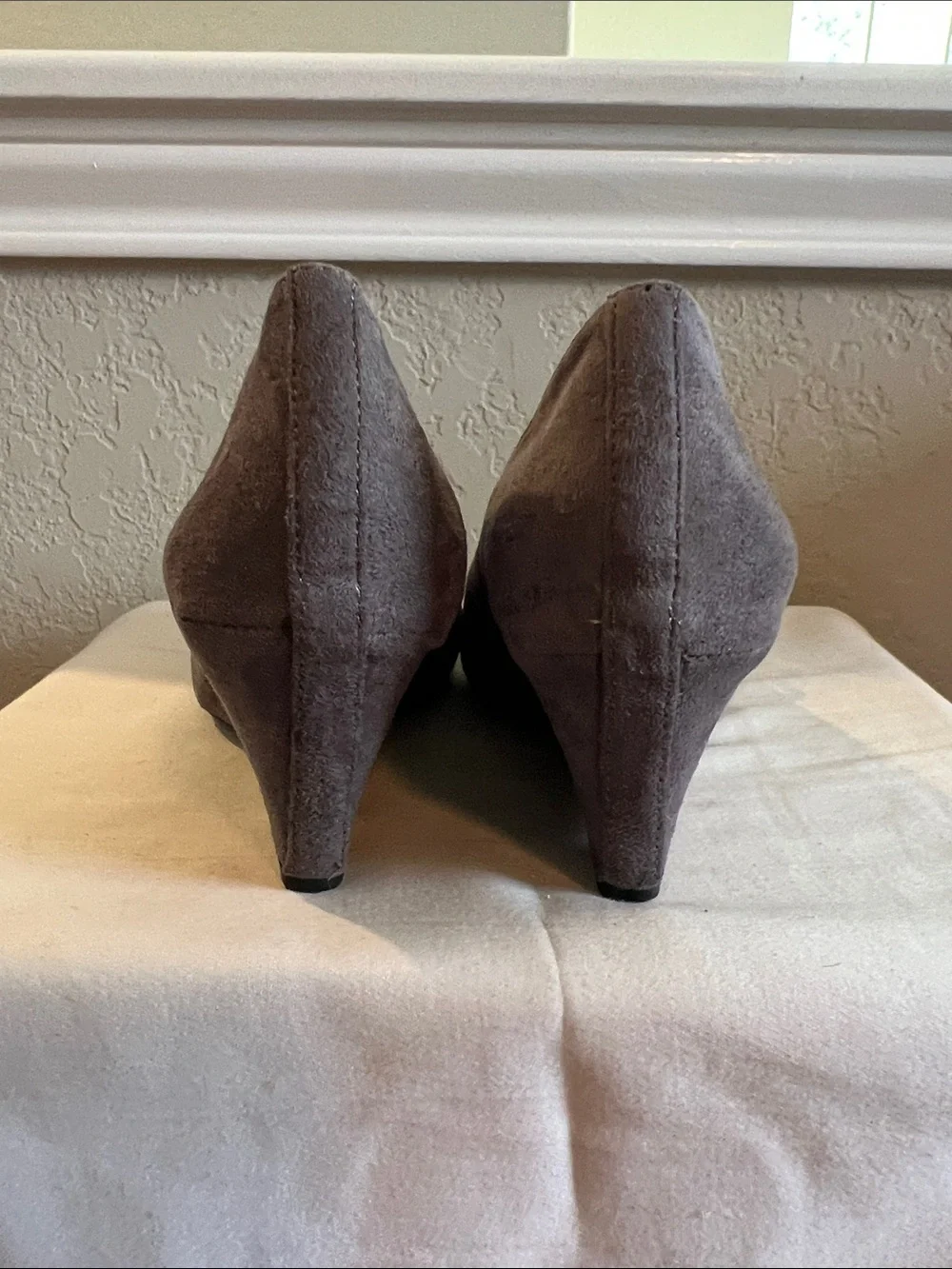 BCBGeneration Pointed Toe Suede Bow-Accent Women's Wedge in Gray/Brown